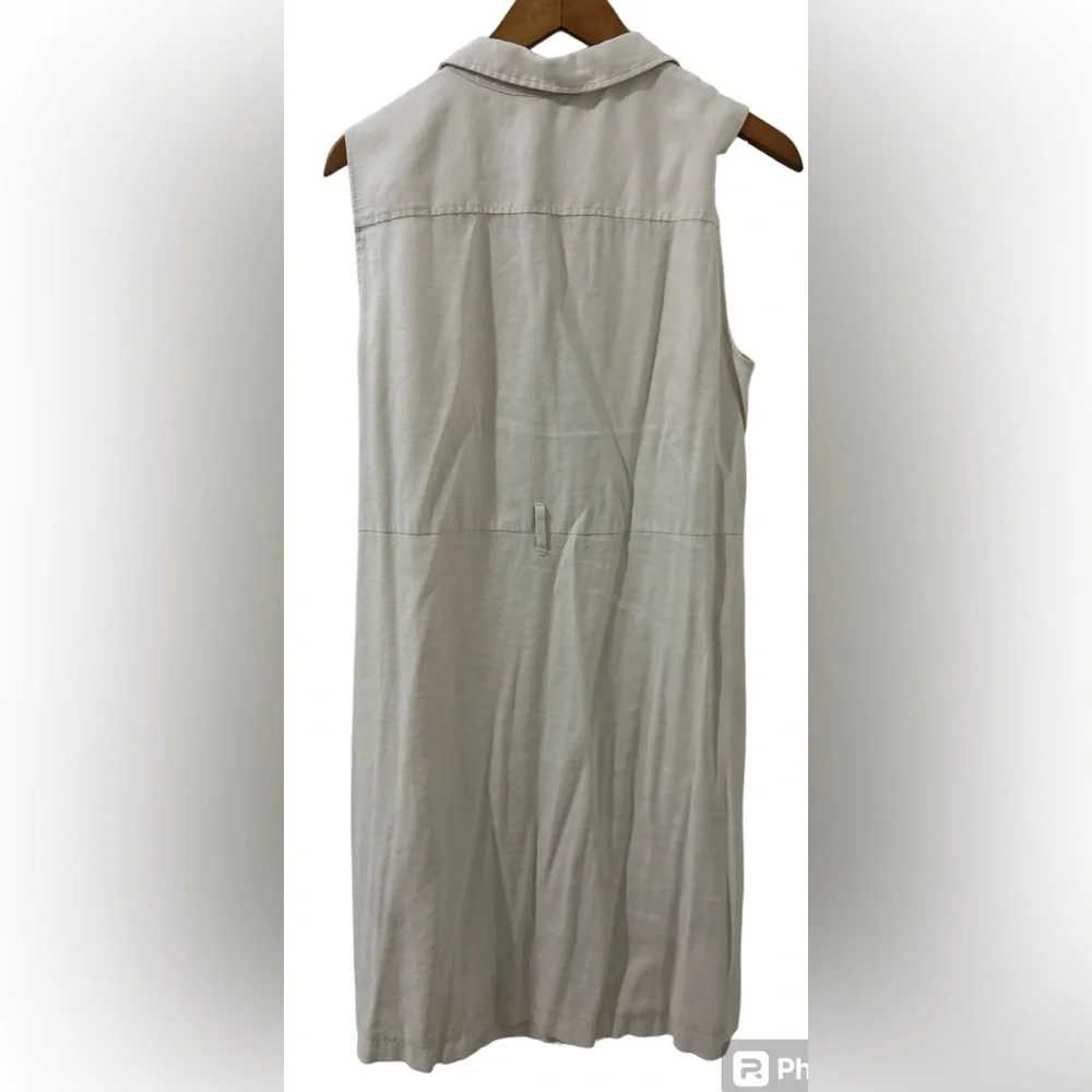 H&M sleeveless pink dress with collar and belt loops. - Picture 2 of 2